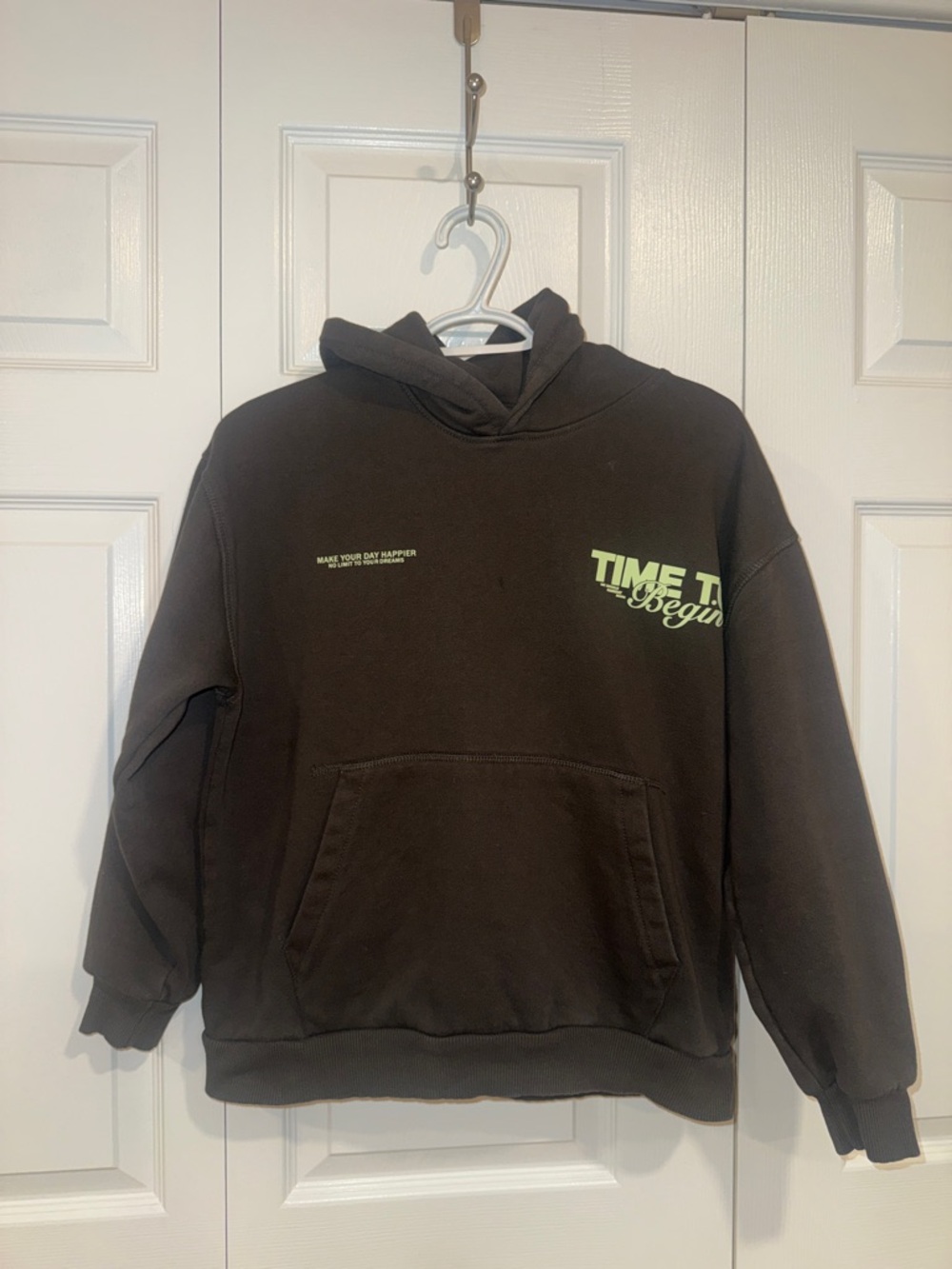 Zara Dark Brown Crewneck Sweater with Lime Graphic